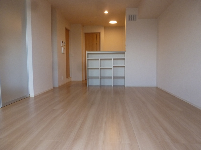 ��ʌ�����s�O�c�a�Q���ڂ̃A�p�[�g�̋��ԁE���r���O