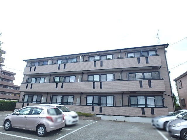 ��ʌ��������܎s�k��g�쒬�P���ڂ̃A�p�[�g�̒��ԏ�