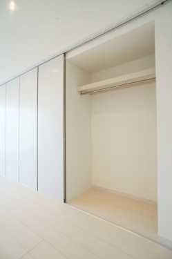 ��ʌ��z�J�s��z�J�R���ڂ̃}���V�����̎��[