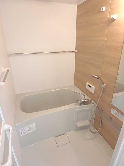 ��ʌ��������܎s�k�擌�听���P���ڂ̃A�p�[�g�̃o�X