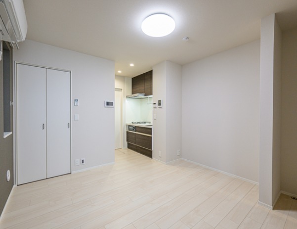 ��ʌ������s�����S���ڂ̃}���V�����̋��ԁE���r���O