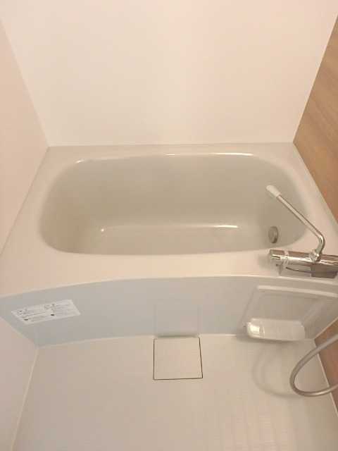 ��ʌ��������܎s�k�擌�听���P���ڂ̃A�p�[�g�̃o�X