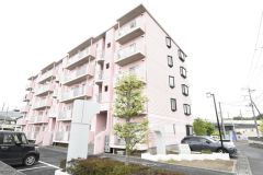 ��ʌ��k�����S�ɓޒ��w���P����16�̃}���V�����̌����O��