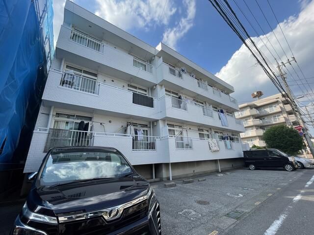 ��ʌ�����s������U���ڂ̃}���V�����̌����O��