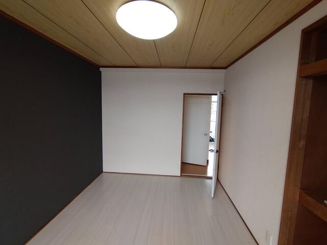 ��ʌ�����s������U���ڂ̃}���V�����̋��ԁE���r���O