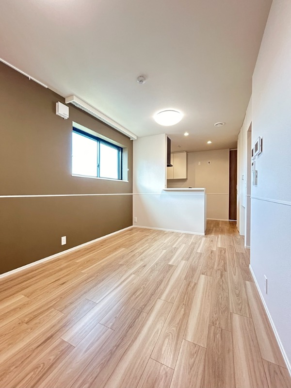 ��ʌ��������܎s���l�J�Q���ڂ̃}���V�����̋��ԁE���r���O