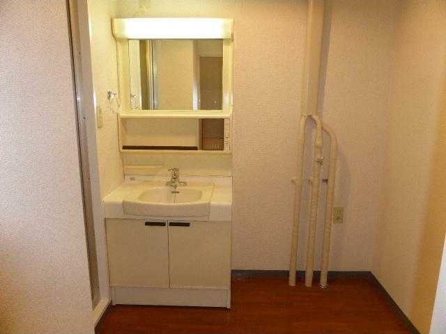 ��ʌ��������܎s������厚�쒆��̃}���V�����̐��ʏ�