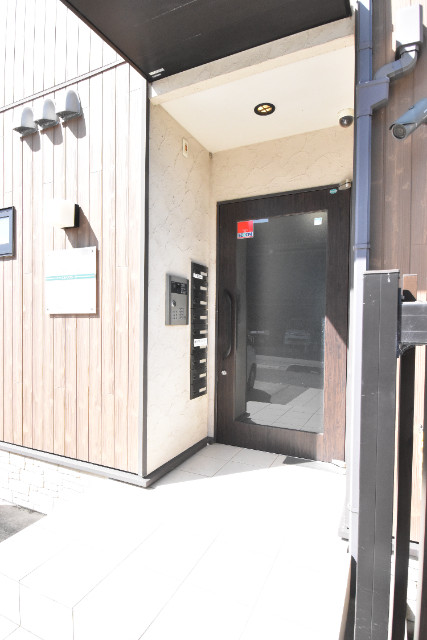 ��ʌ��z�J�s���C�N�^�E���Q���ڂ̃A�p�[�g�̃G���g�����X