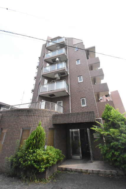 ��ʌ��������܎s�Y�a��̉ƂU���ڂ̃}���V�����̌����O��