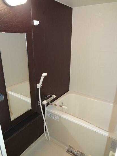 ��ʌ��z�J�s���S���ڂ̃}���V�����̃o�X