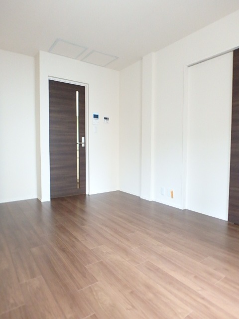 ��ʌ��������܎s�����擌��{�S���ڂ̃}���V�����̋��ԁE���r���O