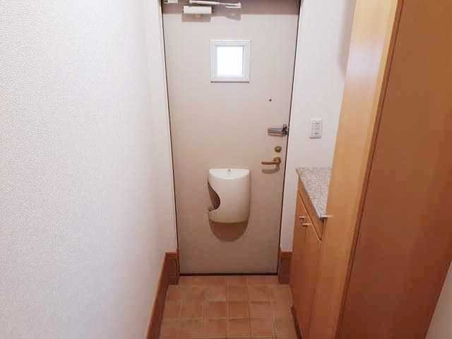 ��ʌ�����s�厚���s�̍��݂̃A�p�[�g�̌���