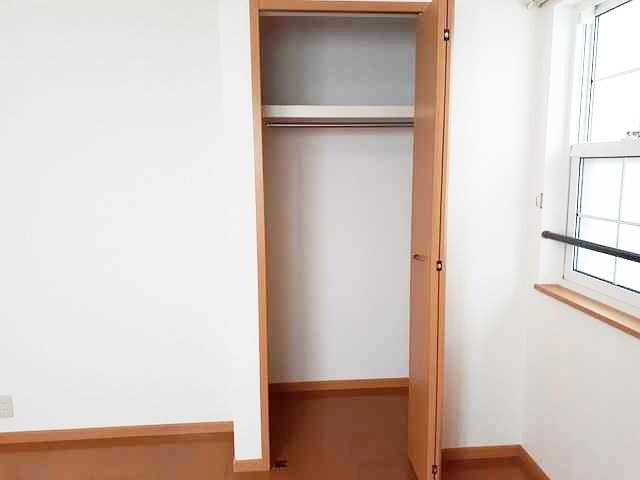 ��ʌ�����s�厚���s�̍��݂̃A�p�[�g�̂��̑��ݔ�