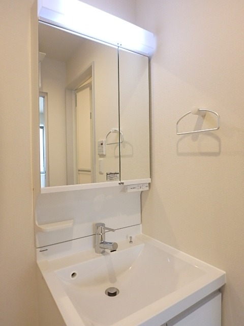 ��ʌ��������܎s�����擌��{�S���ڂ̃}���V�����̐��ʏ�