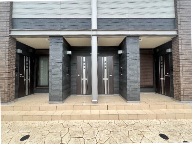 ��ʌ��������܎s������厚�@���̃A�p�[�g�̃G���g�����X