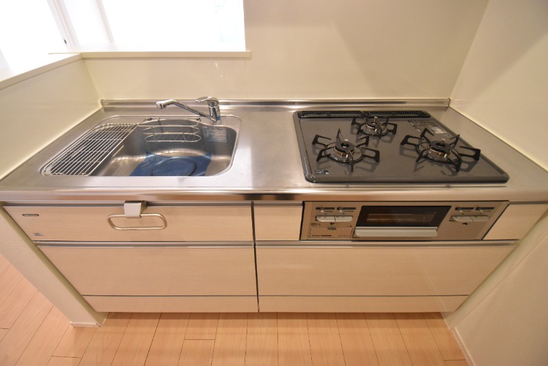 ��ʌ��������܎s�΋擌�Y�a�T���ڂ̃}���V�����̃L�b�`��