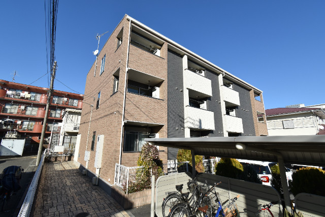 ��ʌ��������܎s��{��听���P���ڂ̃A�p�[�g�̌����O��