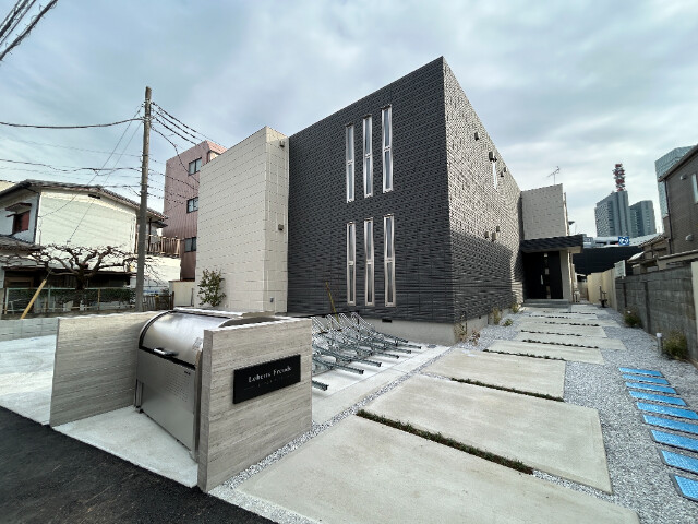 ��ʌ��������܎s��{��g�~���S���ڂ̃}���V�����̌����O��