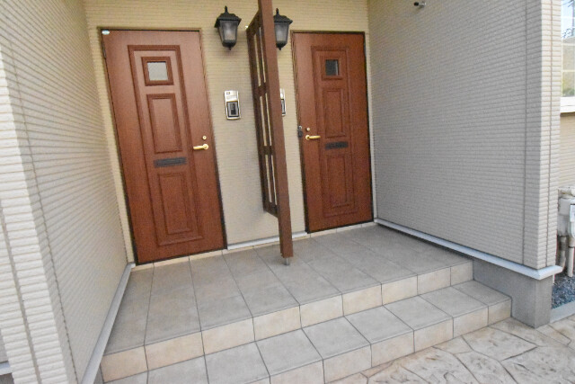 ��ʌ��z�J�s���C�N�^�E���Q���ڂ̃A�p�[�g�̃G���g�����X