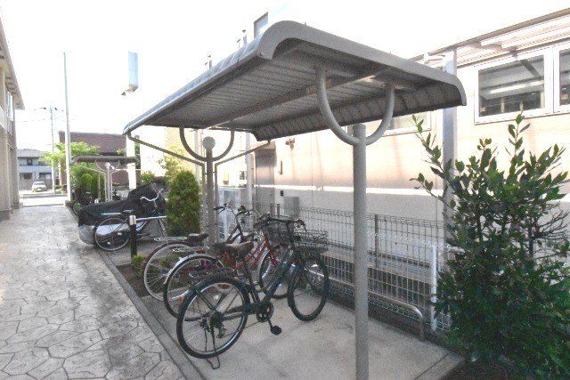 ��ʌ��z�J�s���C�N�^�E���Q���ڂ̃A�p�[�g�̂��̑�