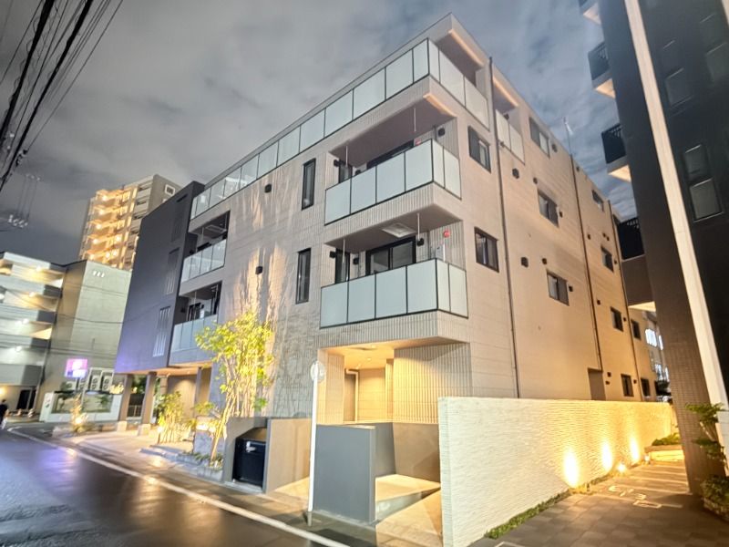 ��ʌ�����s������Q����1-18�̃}���V�����̌����O��