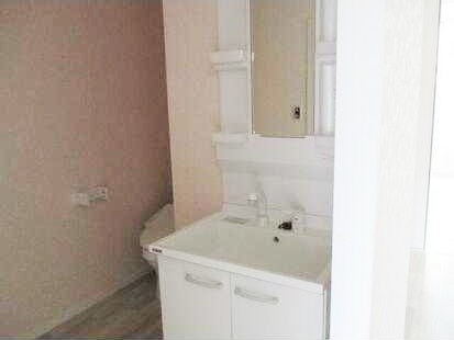 ��ʌ������s���v��̃A�p�[�g�̐��ʏ�