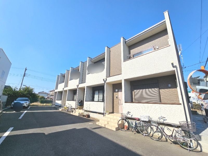 ��ʌ��@�c�s���m�؂S����22�̃e���X�n�E�X�̌����O��