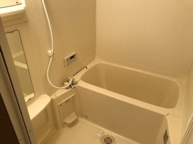 ��ʌ��z�J�s�_�����Q���ڂ̃A�p�[�g�̃o�X