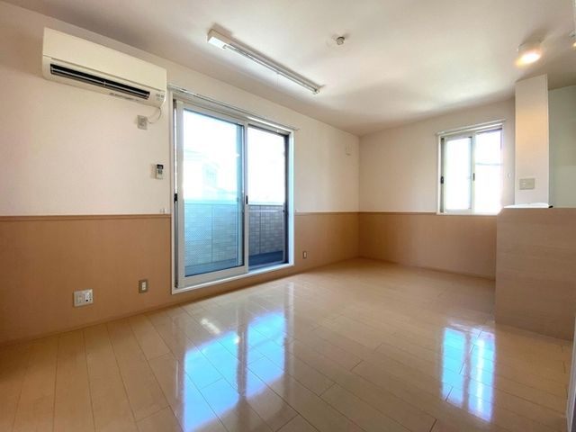 ��ʌ��������܎s�Y�a���؍�S���ڂ̃A�p�[�g�̋��ԁE���r���O