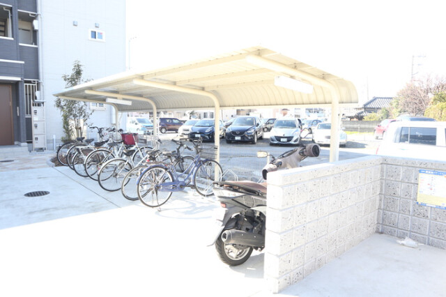 ��ʌ�����s�厚���̃A�p�[�g�̂��̑�