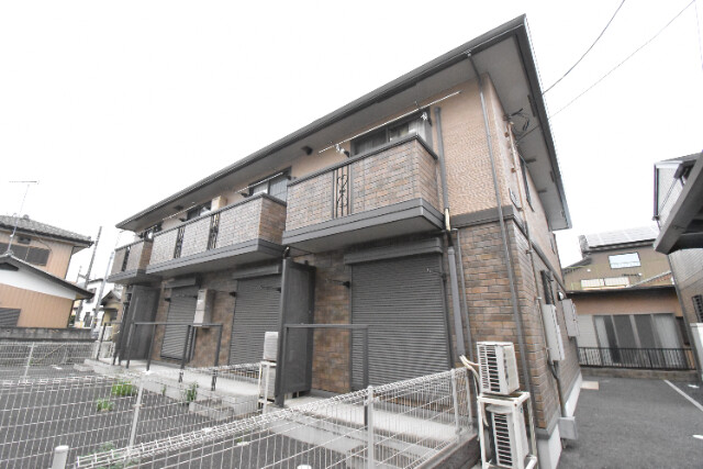 ��ʌ��������܎s�k�擌�听���Q���ڂ̃A�p�[�g�̌����O��