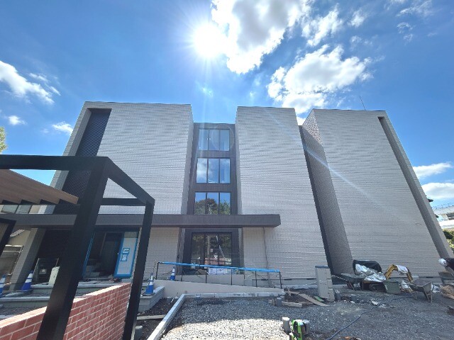 ��ʌ��������܎s��{��O���P���ڂ̃}���V�����̌����O��