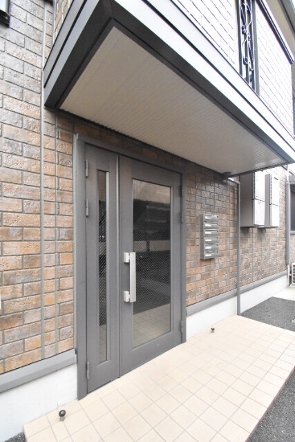 ��ʌ��������܎s�k�擌�听���Q���ڂ̃A�p�[�g�̃G���g�����X