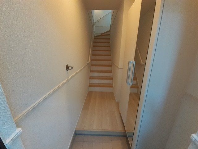 ��ʌ�����s�O�c�a�Q���ڂ̃A�p�[�g�̌���