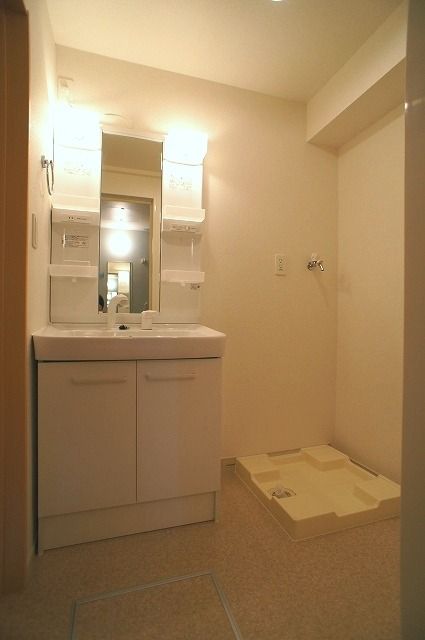 ��ʌ��������܎s�k��ʏ����̃A�p�[�g�̐��ʏ�