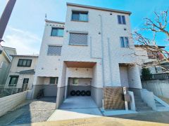 ��ʌ�����s�J�ÂQ���ڂ̃A�p�[�g�̌����O��