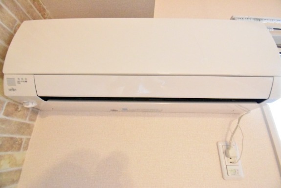 ��ʌ��z�J�s���C�N�^�E���V���ڂ̃A�p�[�g�̂��̑��ݔ�