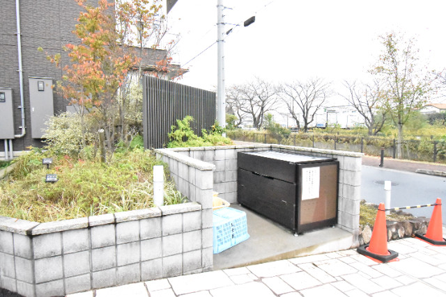 ��ʌ��z�J�s���C�N�^�E���V���ڂ̃A�p�[�g�̂��̑�