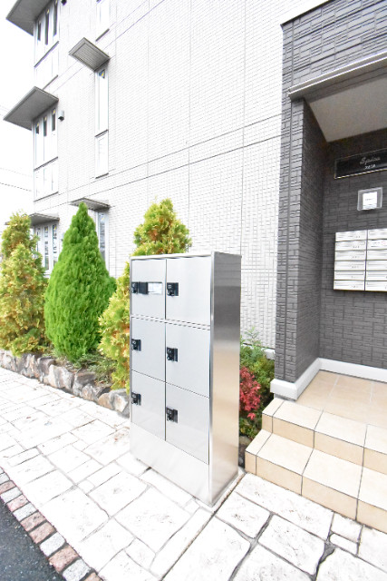 ��ʌ��z�J�s���C�N�^�E���V���ڂ̃A�p�[�g�̂��̑�