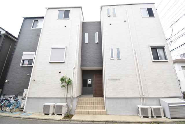 ��ʌ��������܎s����O���U���ڂ̃A�p�[�g�̃G���g�����X