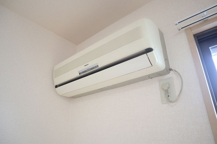 ��ʌ�����s������U���ڂ̃A�p�[�g�̂��̑��ݔ�