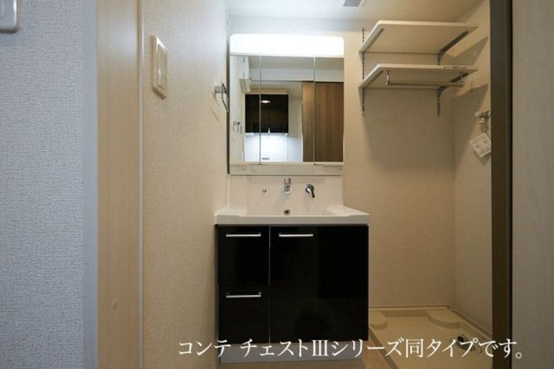 ��ʌ��������܎s������厚���n��̃A�p�[�g�̐��ʏ�