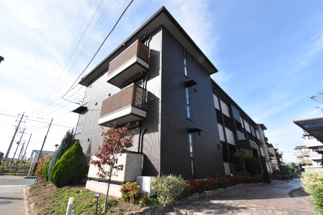 ��ʌ��z�J�s���C�N�^�E���V���ڂ̃A�p�[�g�̌����O��