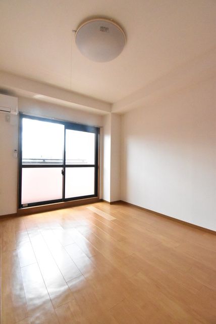 ��ʌ��z�J�s�k�z�J�Q���ڂ̃}���V�����̋��ԁE���r���O