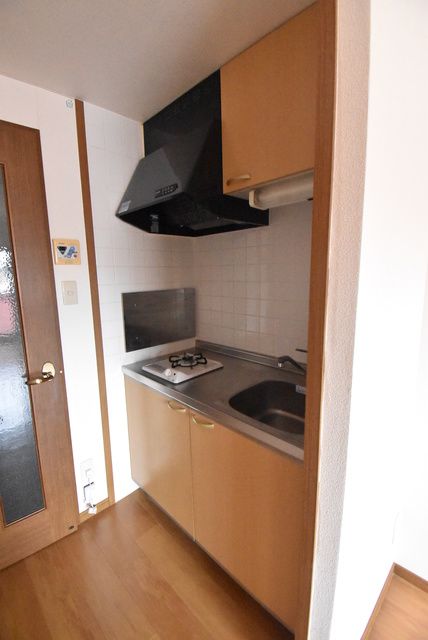 ��ʌ��z�J�s�k�z�J�Q���ڂ̃}���V�����̃L�b�`��