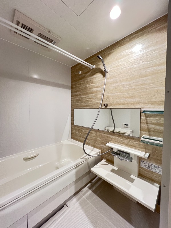 ��ʌ��g��s����Q���ڂ̃}���V�����̃o�X