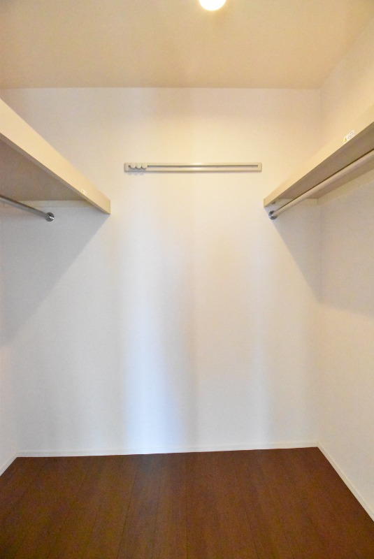 ��ʌ��z�J�s���C�N�^�E���V���ڂ̃A�p�[�g�̎��[