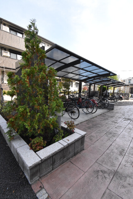 ��ʌ��z�J�s���C�N�^�E���V���ڂ̃A�p�[�g�̂��̑�