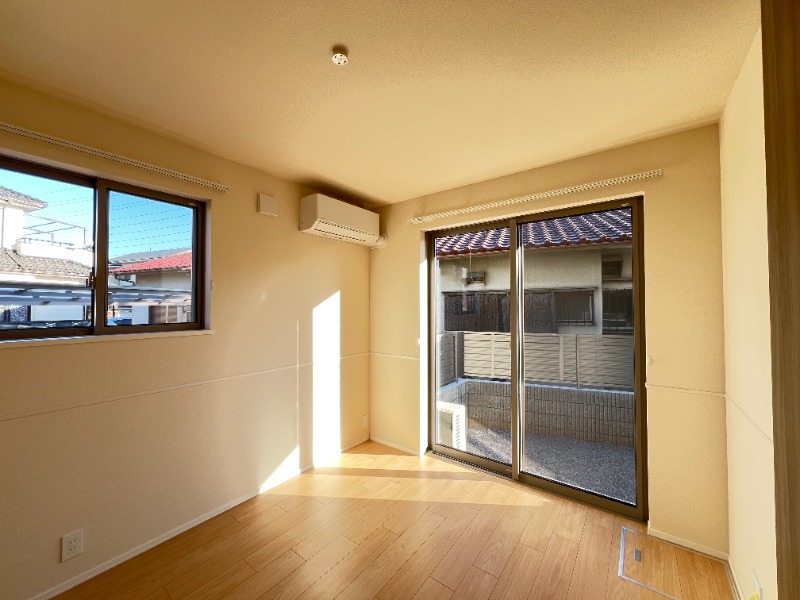 ��ʌ��g��s����Q���ڂ̃}���V�����̂��̑������E�X�y�[�X