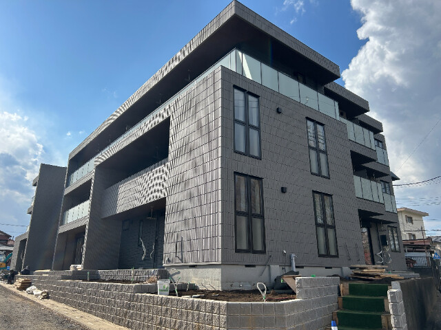 ��ʌ��������܎s�΋�厚�����̃}���V�����̌����O��